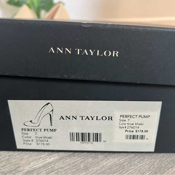 Ann Taylor perfect pump true khaki snake print size 7 - Picture 8 of 9